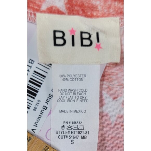 BiBi T-Shirt Red White Star Print V-Neck Slim Womens/Jrs Small New with Tags - Picture 4 of 5